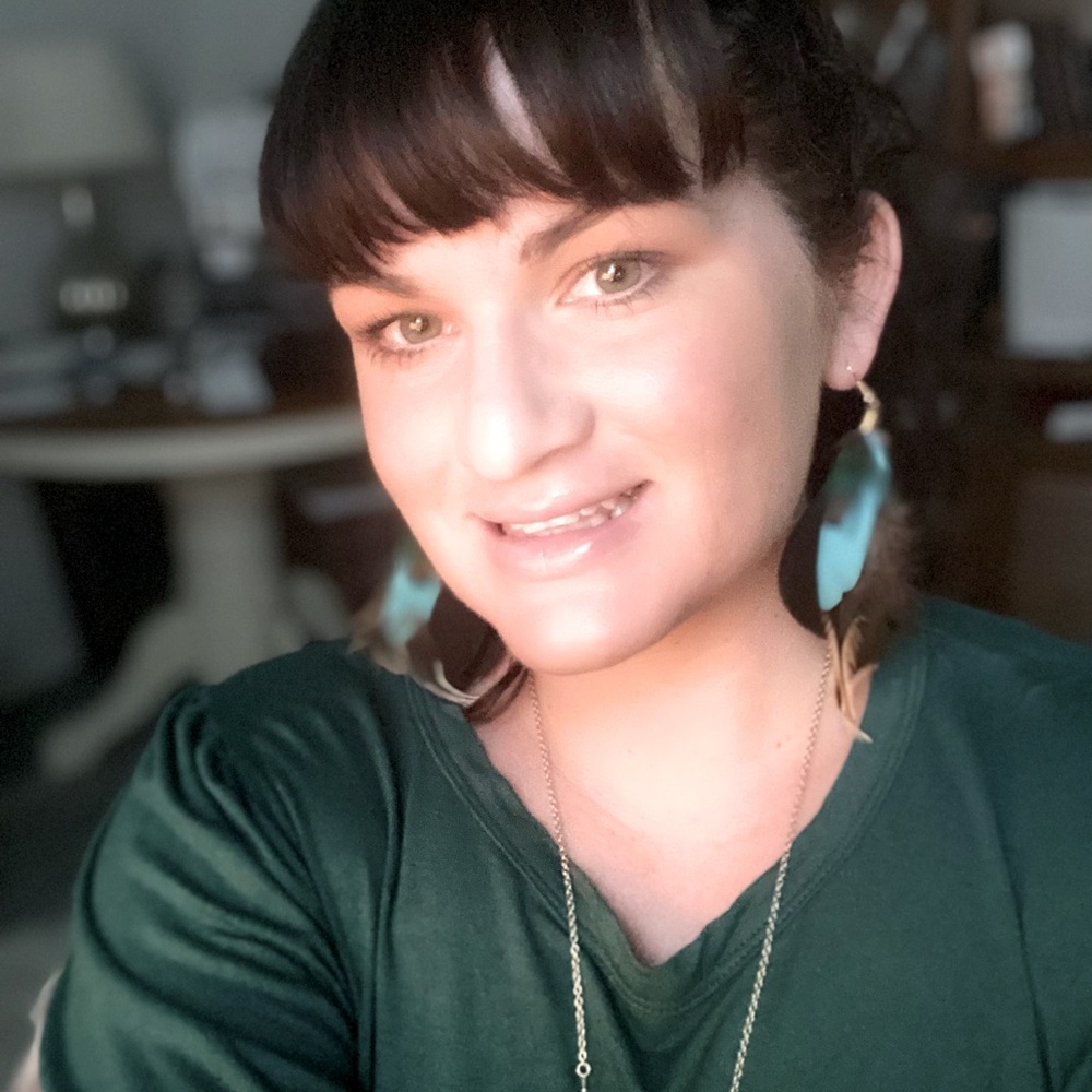 Meet your Posher, Nicole